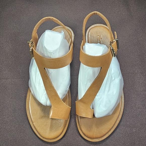 Women's Oker Farrah Leather Sandal - Picture 1 of 7
